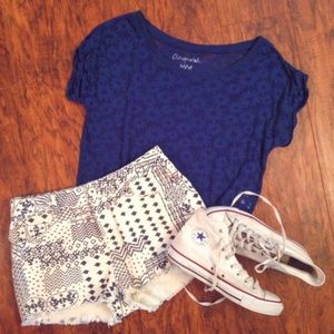 Aeropostale Blue Flower Crop Tshirt